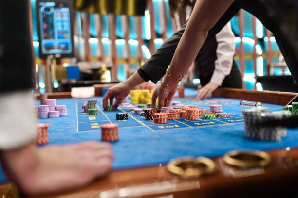 Live dealer blackjack and roulette tables on ibosport